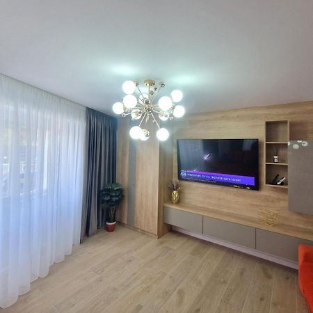 Ultracentral Luxury Apartament คูร์ตา เด อาร์เจช ภายนอก รูปภาพ