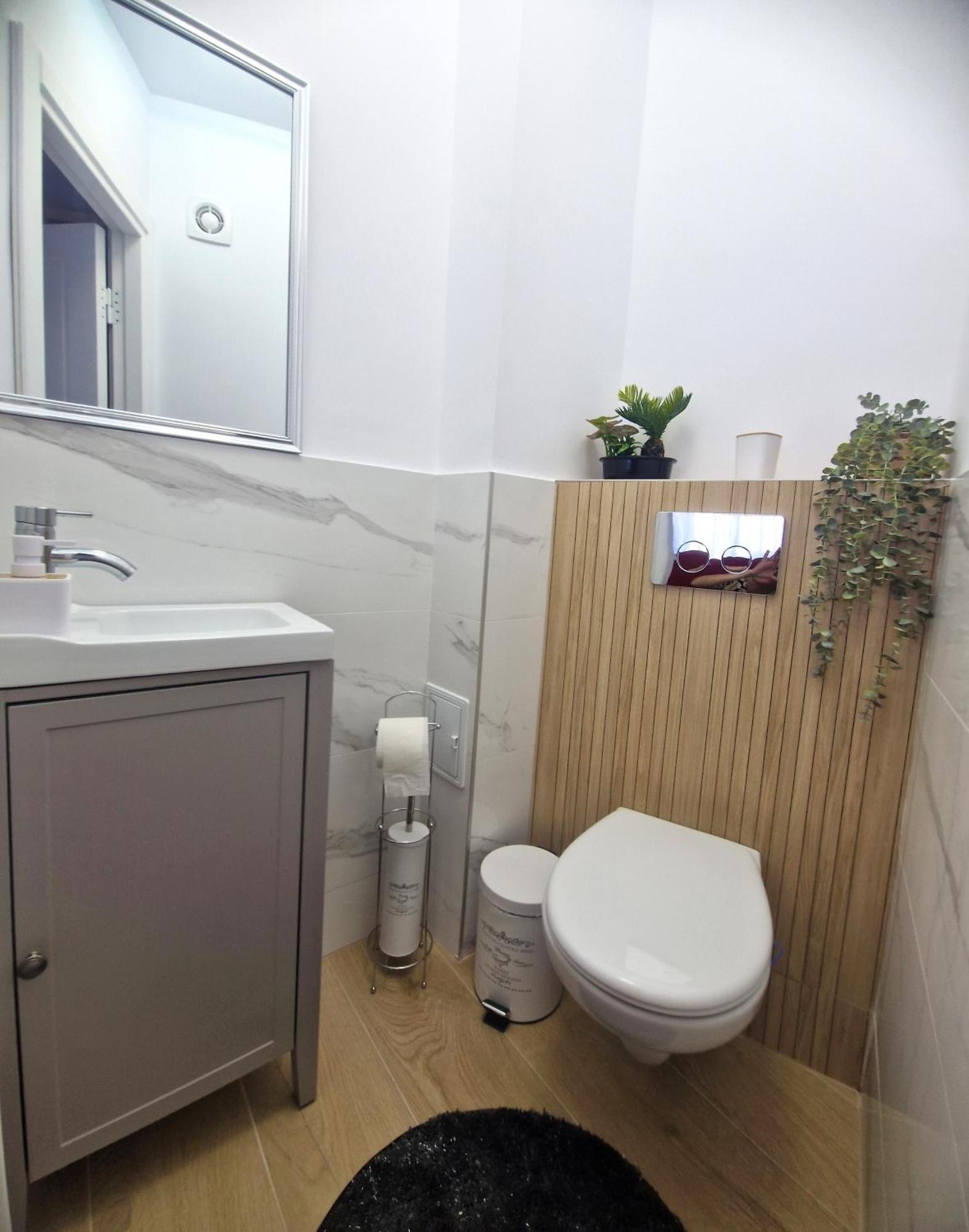 Ultracentral Luxury Apartament คูร์ตา เด อาร์เจช ภายนอก รูปภาพ